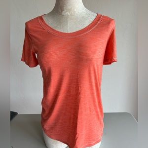 Lululemon T-shirt